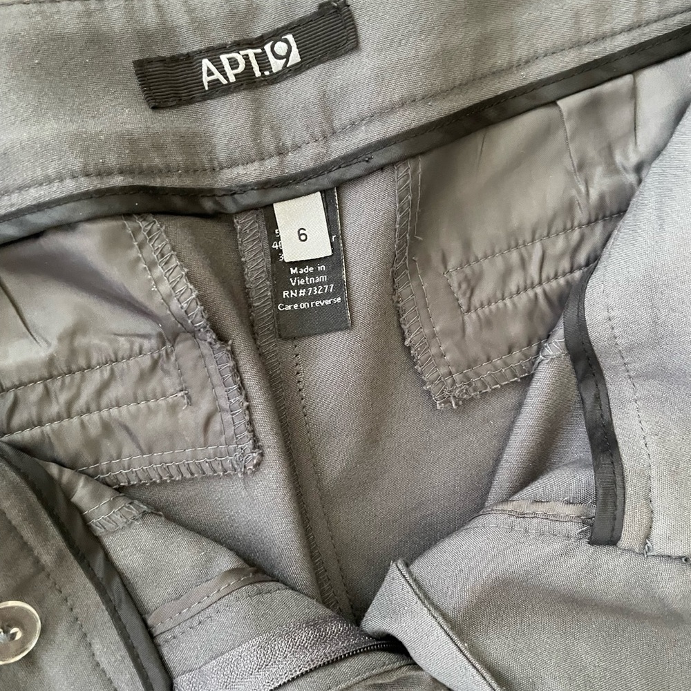 Apartment 9, gray pants, size 6